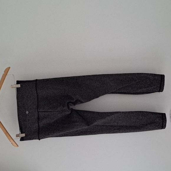 Lululemon athletica Leggings size 6 - Picture 4 of 6